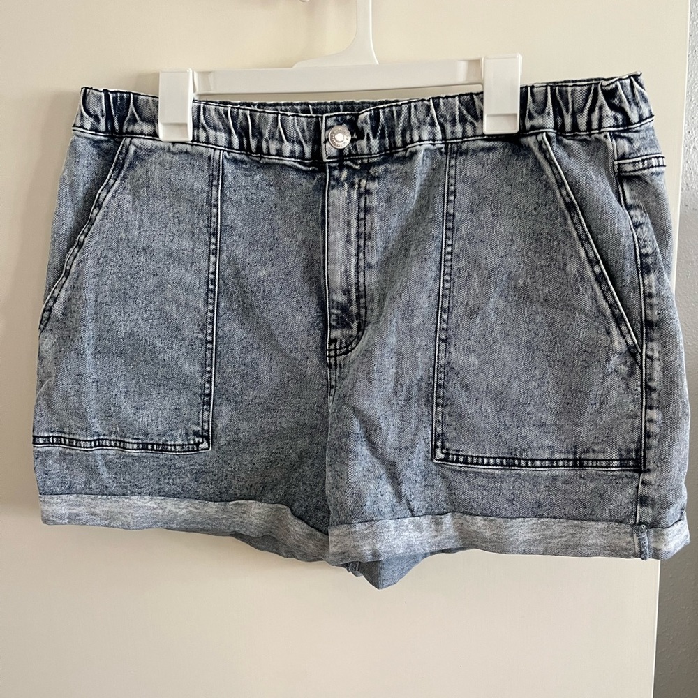Wild fable acid wash shorts